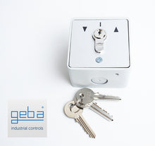 Load image into Gallery viewer, Geba 16amp keyswitch with 3 keys
