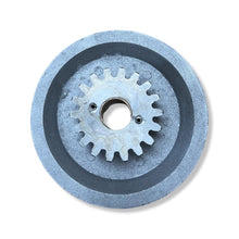 Load image into Gallery viewer, Gear Wheel Haul / Hand Chain Cog Aluminium/Steel 7&quot;
